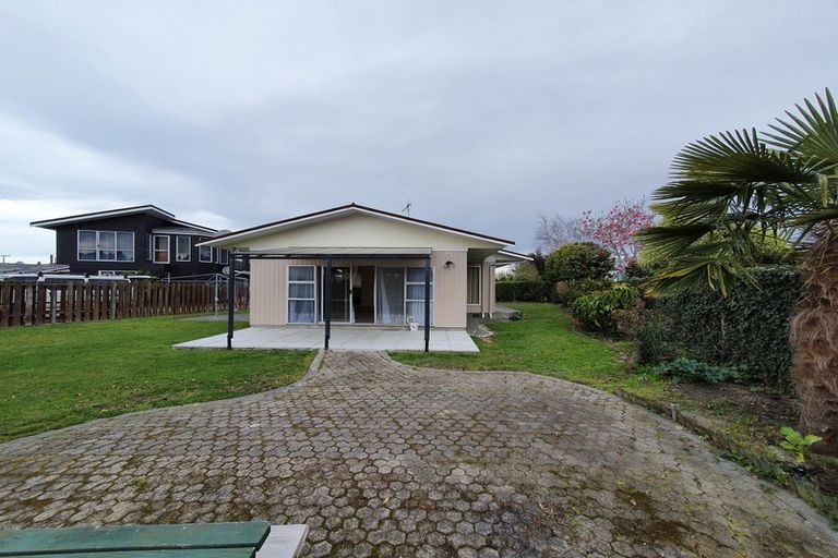 Photo of property in 15 Kent Terrace, Taradale, Napier, 4112