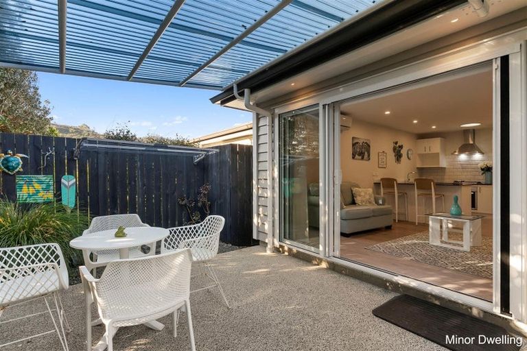 Photo of property in 6 Fruitlands Road, Kumeu, 0810