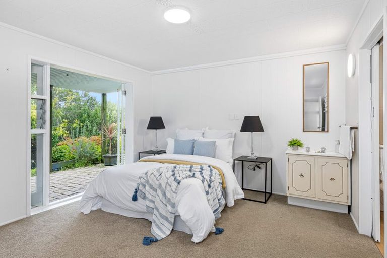 Photo of property in 2/18 Glamorgan Drive, Torbay, Auckland, 0630