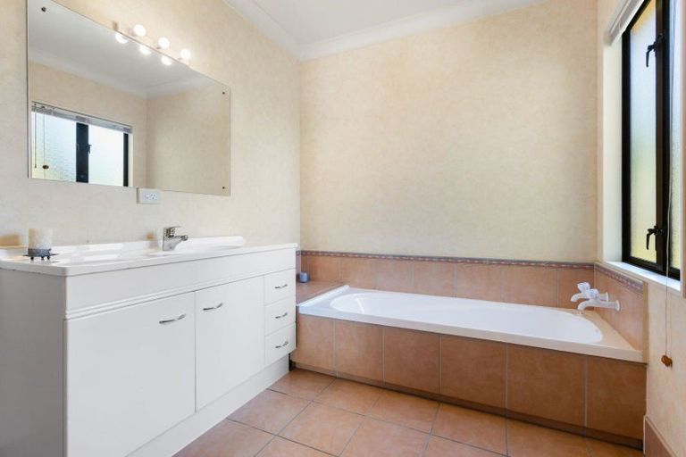 Photo of property in 40 Princes Street, Cambridge, 3434