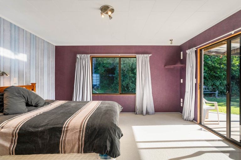 Photo of property in 115 Park Avenue, Whangamata, 3620