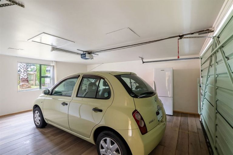 Photo of property in 13 Redfern Lane, Glenfield, Auckland, 0629