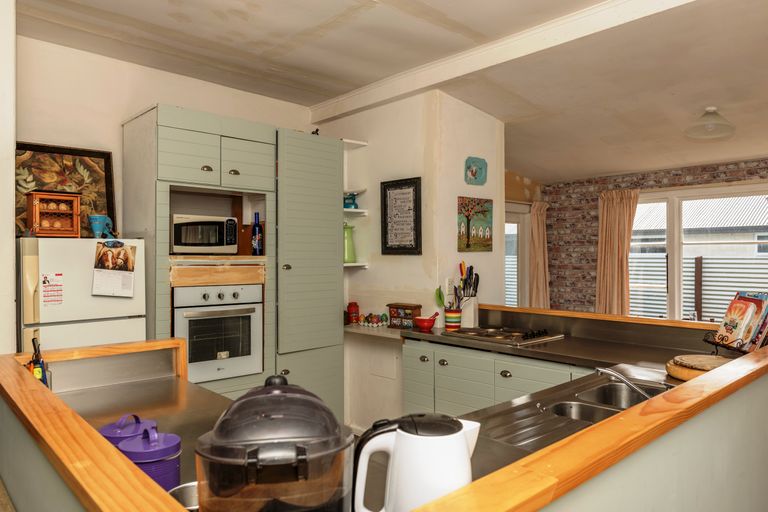 Photo of property in 132 Mcmurdo Street, Tinwald, Ashburton, 7700