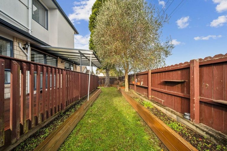 Photo of property in 125 Russell Road, Manurewa, Auckland, 2102