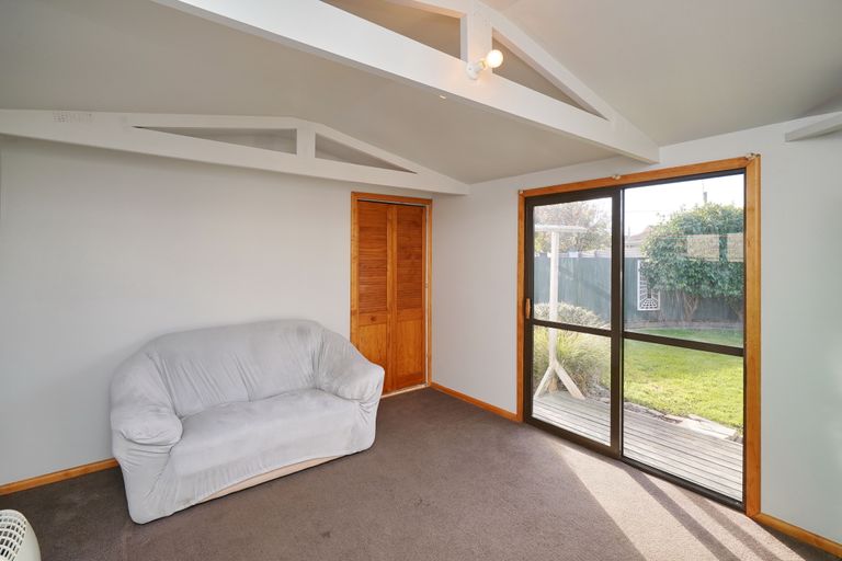Photo of property in 49 Oldwood Street, Bishopdale, Christchurch, 8053