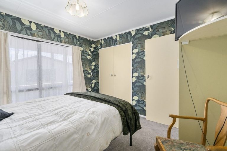 Photo of property in 32b Somerset Crescent, Highbury, Palmerston North, 4412