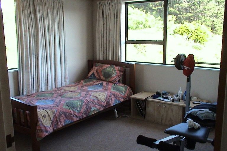 Photo of property in 109 Mark Avenue, Grenada Village, Wellington, 6037