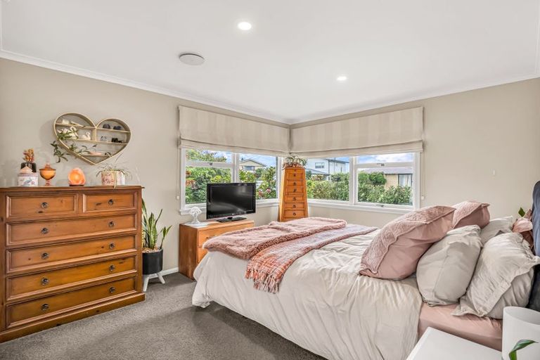 Photo of property in 11 Marlene Street, Casebrook, Christchurch, 8051