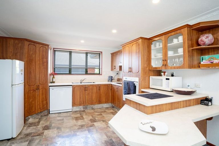 Photo of property in 124 Kildare Drive, Waikiwi, Invercargill, 9810