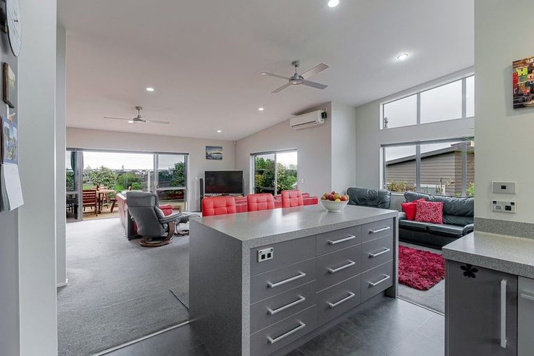 Photo of property in 11 Beckett Lane, Raumati Beach, Paraparaumu, 5032