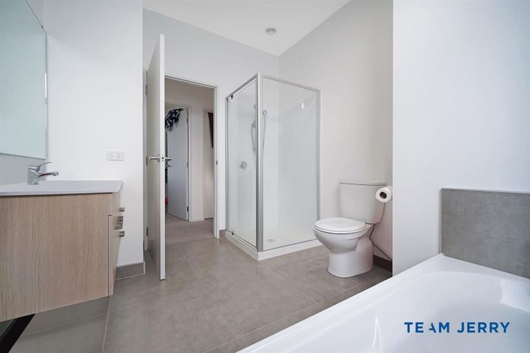 Photo of property in 55 Battalion Drive, Papakura, 2110