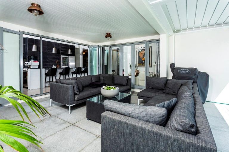 Photo of property in 1 Arthur Crescent, Hauraki, Auckland, 0622