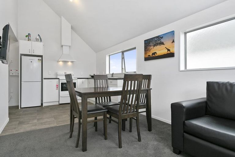 Photo of property in 5/7 Snead Place, Hamilton East, Hamilton, 3216