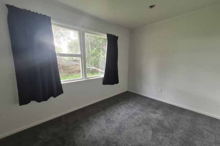 Photo of property in 44 Preston Avenue, Henderson, Auckland, 0610
