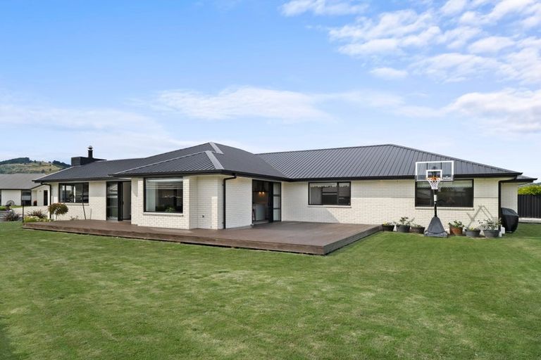 Photo of property in 9 Tate Crescent, Green Island, Dunedin, 9018