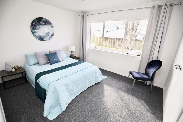 Photo of property in 20 Burrows Place, Frankton, Hamilton, 3204