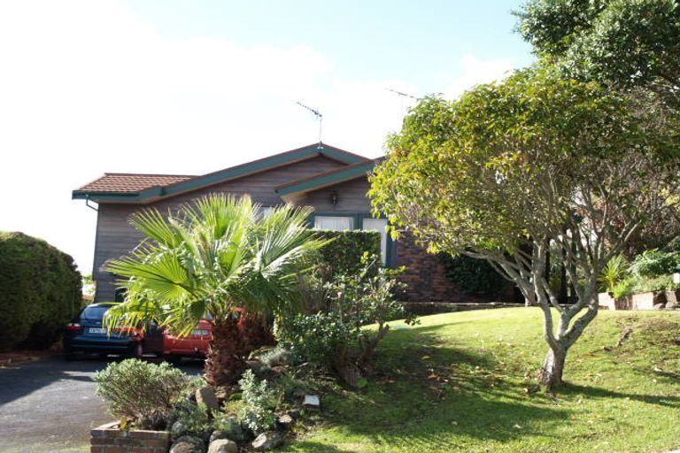 Photo of property in 9 Rangitoto View Road, Cockle Bay, Auckland, 2014