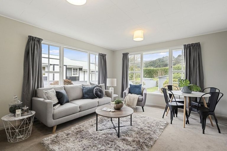 Photo of property in 89b Main Road, Wainuiomata, Lower Hutt, 5014