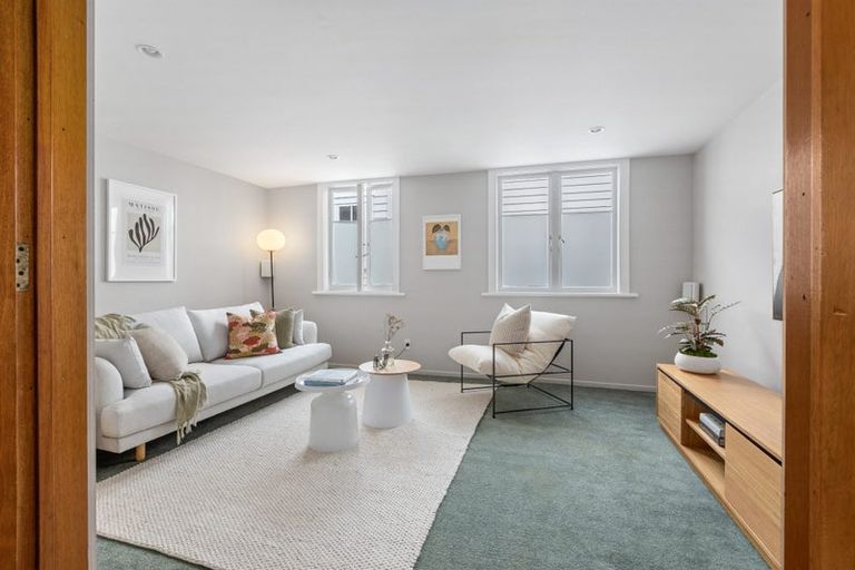 Photo of property in 6 Stafford Road, Northcote Point, Auckland, 0627