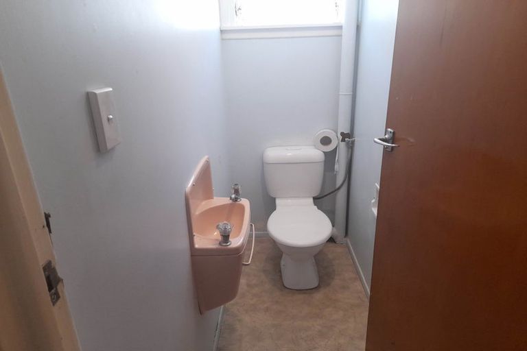 Photo of property in 25 Verbena Road, Birkdale, Auckland, 0626