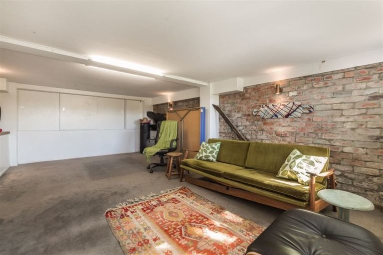 Photo of property in 92d Ngataringa Road, Devonport, Auckland, 0624