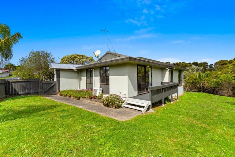 Photo of property in 28 Devonshire Road, Unsworth Heights, Auckland, 0632