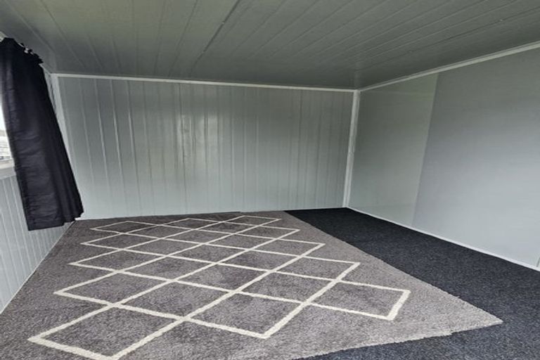 Photo of property in 30 Hyperion Drive, Randwick Park, Auckland, 2105