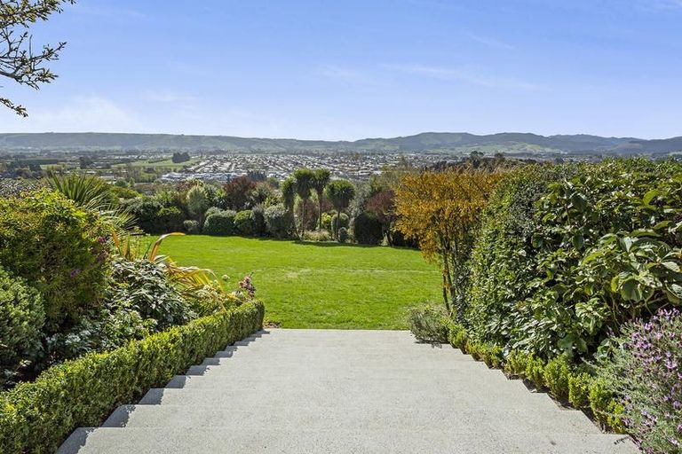 Photo of property in 3 Fairmile Drive, Kinmont Park, Mosgiel, 9024