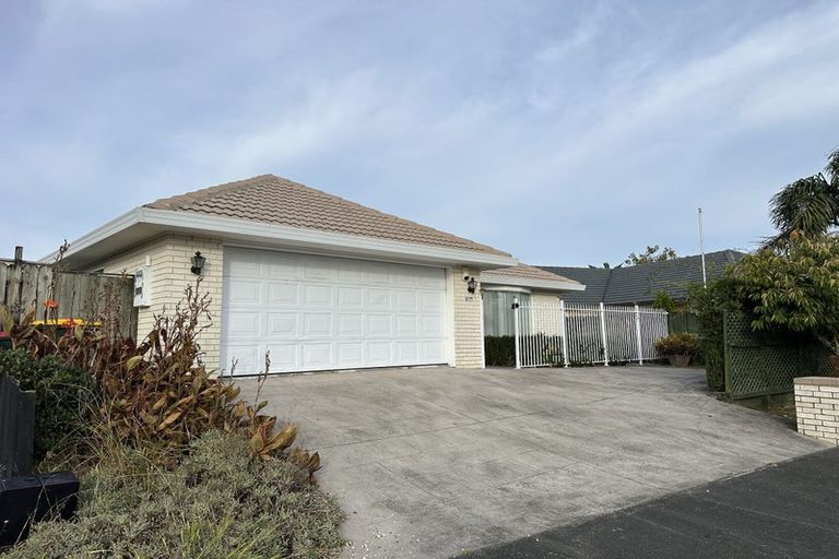 Photo of property in 2/11 Bowscale Place, Northpark, Auckland, 2013