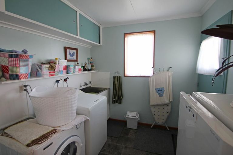 Photo of property in 52 Wellington Street, Enfield, Oamaru, 9491