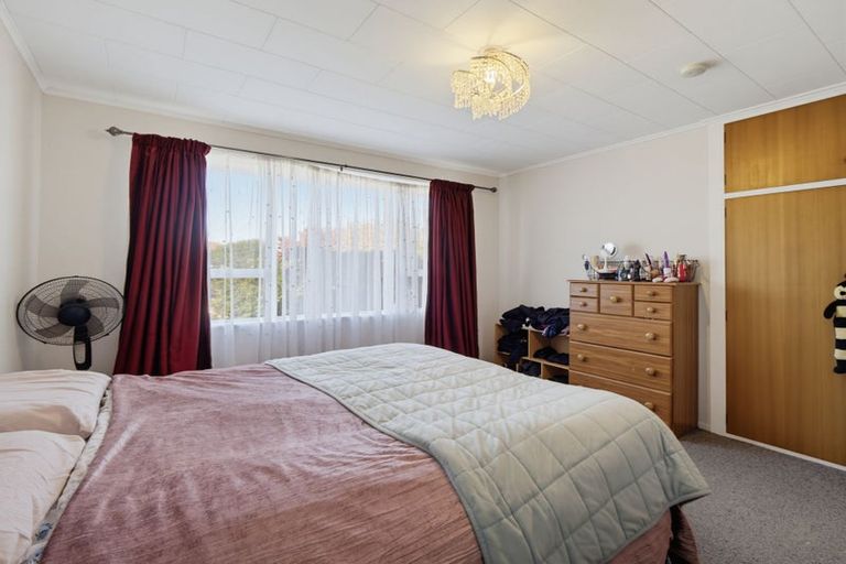 Photo of property in 1 Bush Street, Rangiora, 7400
