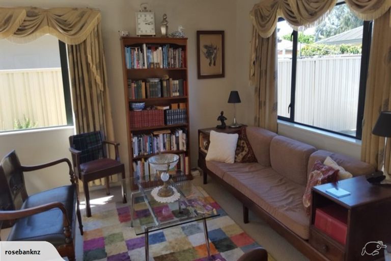 Photo of property in 102 York Avenue, Greenmeadows, Napier, 4112