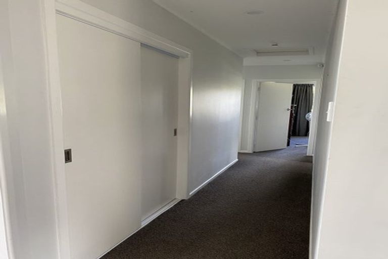 Photo of property in 6 Moehau Grove, Trentham, Upper Hutt, 5018