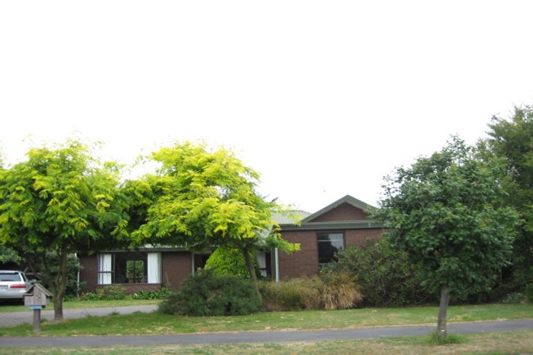 Photo of property in 38 Briarmont Street, Avondale, Christchurch, 8061