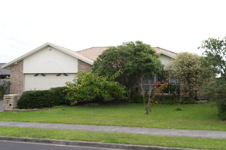Photo of property in 7 Keswick Close, Northpark, Auckland, 2013