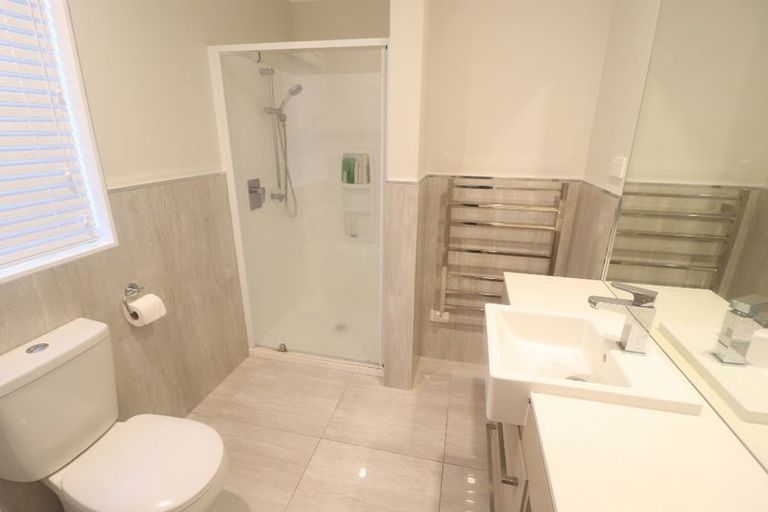 Photo of property in 63 Mackay Drive, Greenhithe, Auckland, 0632