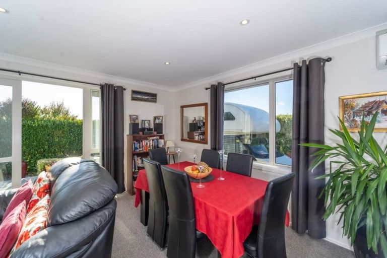 Photo of property in 25 Tuscan Lane, Martinborough, 5711