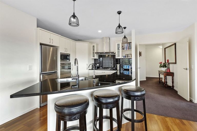 Photo of property in 10 Astronomer Place, Whitby, Porirua, 5024