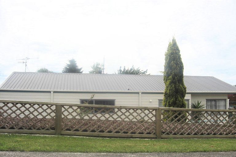 Photo of property in 25 Gilmore Street, Te Puke, 3119