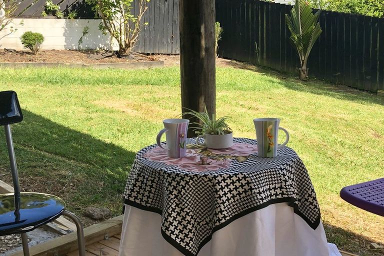 Photo of property in 2b Zion Road, Birkenhead, Auckland, 0626