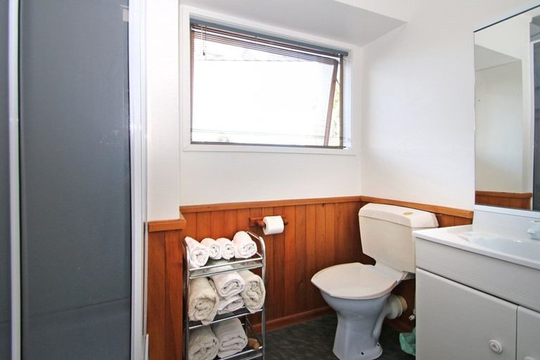 Photo of property in 2 Kapua Place, Taupo, 3330