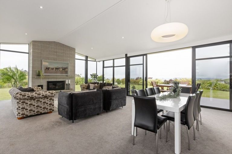 Photo of property in 2 Heipipi Drive, Eskdale, Napier, 4182