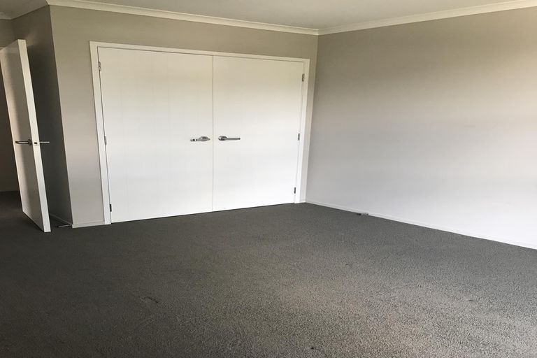 Photo of property in 14 Denham Court, Flagstaff, Hamilton, 3210