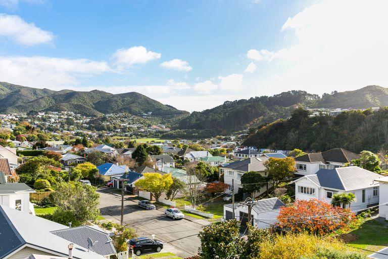 Photo of property in 14 Blakey Avenue, Karori, Wellington, 6012