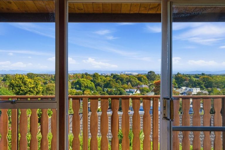 Photo of property in 365 Centaurus Road, Hillsborough, Christchurch, 8022