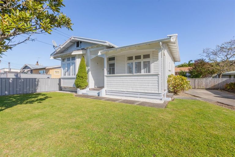 Photo of property in 11 Waterhouse Street, Taradale, Napier, 4112