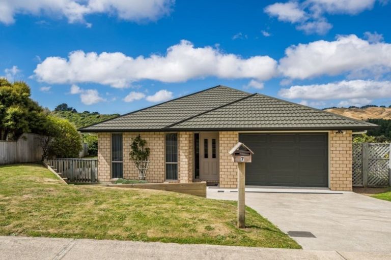 Photo of property in 7 Catlins Glen, Aotea, Porirua, 5024