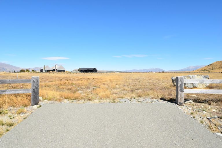 Photo of property in 6 Cameron Place, Ben Ohau, Twizel, 7999