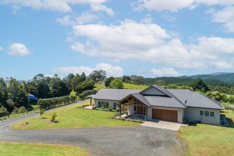 Photo of property in 318 Stoney Creek Road, Kaukapakapa, 0873