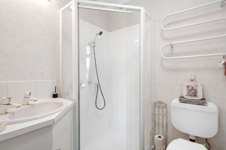 Photo of property in 143 Dixon Street, Masterton, 5810